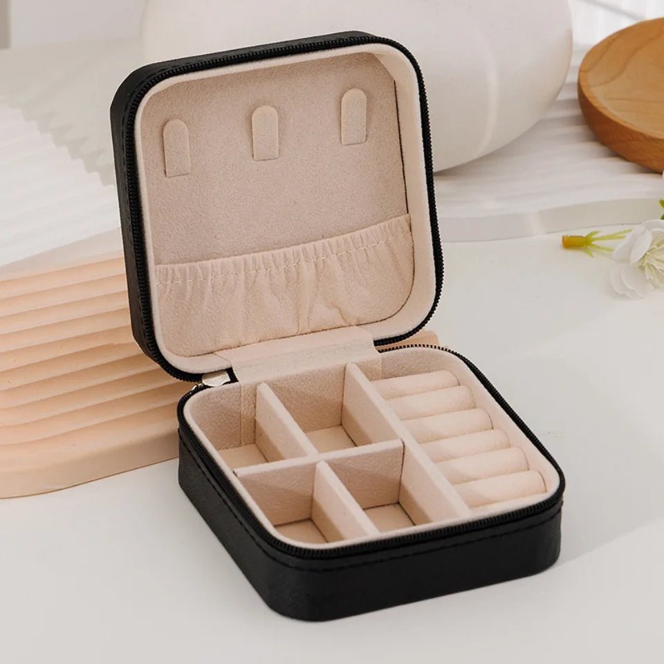 1 Pcs Portable Jewelry Storage Box Pink Home Travel Earrings Necklace Ring Jewelry Box Leather Woman Jewelry Display Box Gift