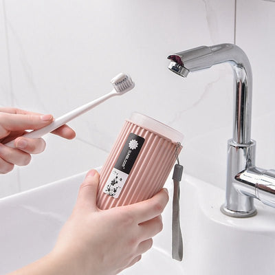 Portable Travel Toothbrush & Toothpaste Holder Case.
