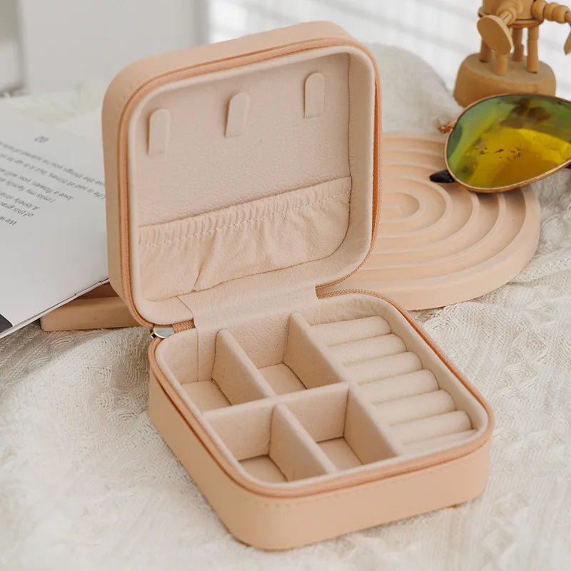 1 Pcs Portable Jewelry Storage Box Pink Home Travel Earrings Necklace Ring Jewelry Box Leather Woman Jewelry Display Box Gift
